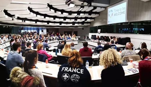 Scouts worldwide are committed to supporting refugees and migrants