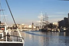 The river Aura running through the centre of Turku