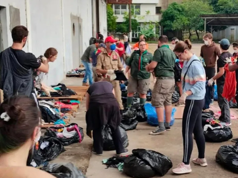 Brazil Scouts support communities devastated by flooding