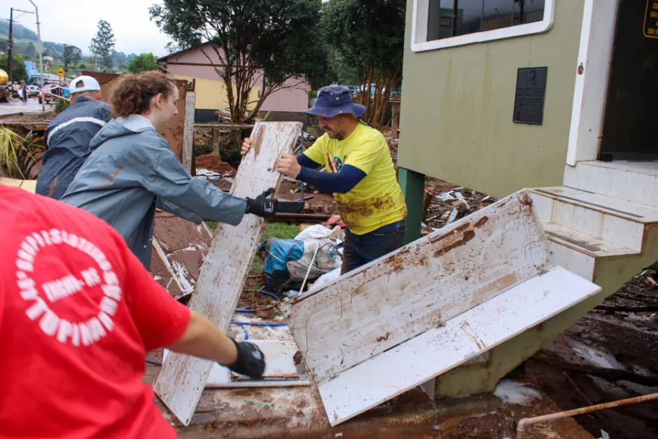 From Personal Strength to National Hope.