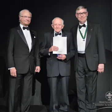 Mr Clifford Farmer (US) presented to His Majesty as a new BP Fellow