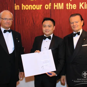 Mr Arnold HO (HK) presented to His Majesty as a new BP Fellow