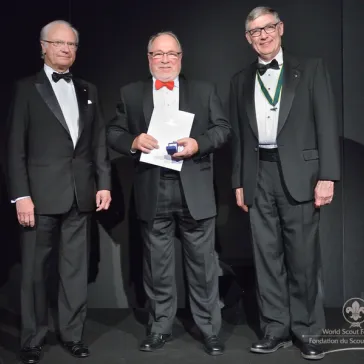 Mr Gary Johnston (AU) presented to His Majesty as a new BP Fellow