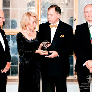 Walter & Maya Schadenfroh (LI) presented as new members of the Benefactor Circle