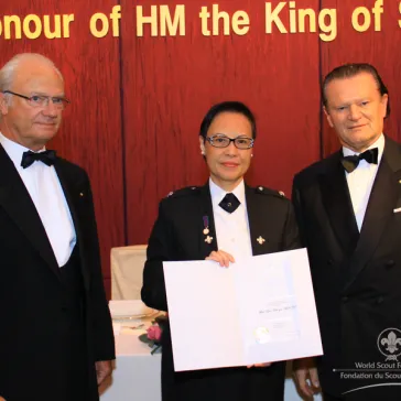 Ms Lina YAN (HK) presented to His Majesty as a new BP Fellow