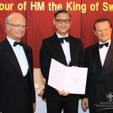 Mr Marek WAN (HK) presented to His Majesty as a new BP Fellow
