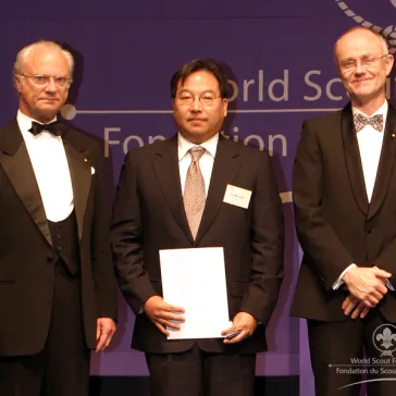 Presentation of Mr. Lee In Ok