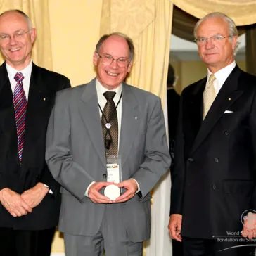 Presentation of John Neysmith as new member of the Honours Programme