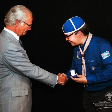 Mr Henrik Söderman (FI) presented to His Majesty as new B-P Fellow.