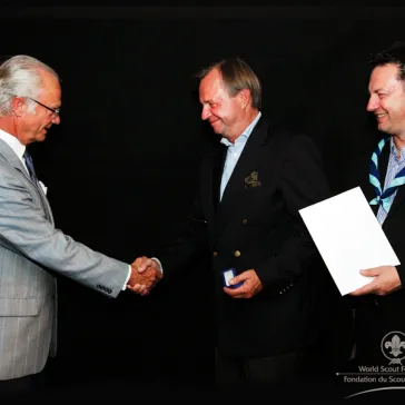 Count Raoul Hamilton (SE) presented to His Majesty as new B-P Fellow.