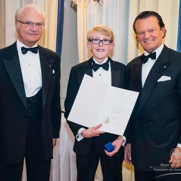 Mr Carter Baie (US) presented to His Majesty as a new BP Fellow