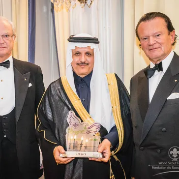 Saudi Consul to Switzerland receives the MoP Hero Award