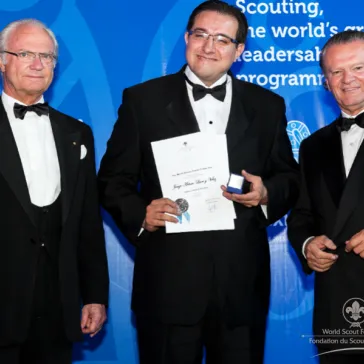 Mr Arturo Leon y Velez (MX) presented to His Majesty as a new BP Fellow