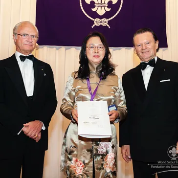 Mrs Emi Murayama (JP) presented to His Majesty as a new BP Fellow