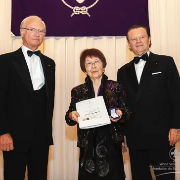 Mrs Hiroko Onoyama Sugawara (JP) presented to His Majesty as a new BP Fellow