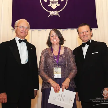 Mrs Diana Robinson-Weiss (US) presented to His Majesty as a new BP Fellow