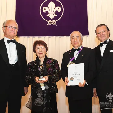Mr & Mrs Ken Sugawara (JP) presented to His Majesty as Benefactor Circle Members