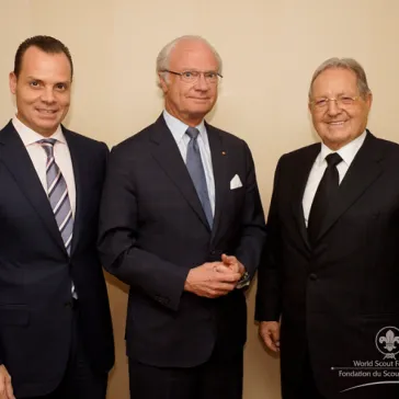 Mr Olgeario Vasquez Rana (r) & Mr Olegario Vasquez Jr meeting His Majesty