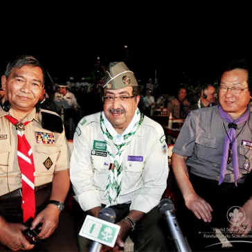 HH Prince Faisal with Simon Rhee (R - Chaiman World Scout Committee) and Dr Azwar Azrul (Chairman NSO Indonesia)