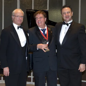 Dr Bill Finerty (US) presented to His Majesty as new Benefactor Circle member