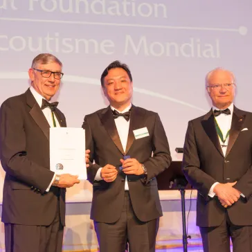 Mr Dong Yup Kang (KR) presented to His Majesty as new BP Fellow