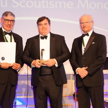 Hon Gordon Whiting (US) presented to His Majestey as new Benefactor Circle Member