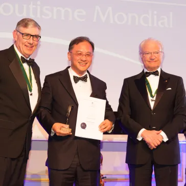 Mr Henry Chan (HK) presented to His Majestey as new Benefactor Circle Member