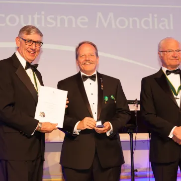 Mr Lance Hirsch (US) presented to His Majesty as new BP Fellow